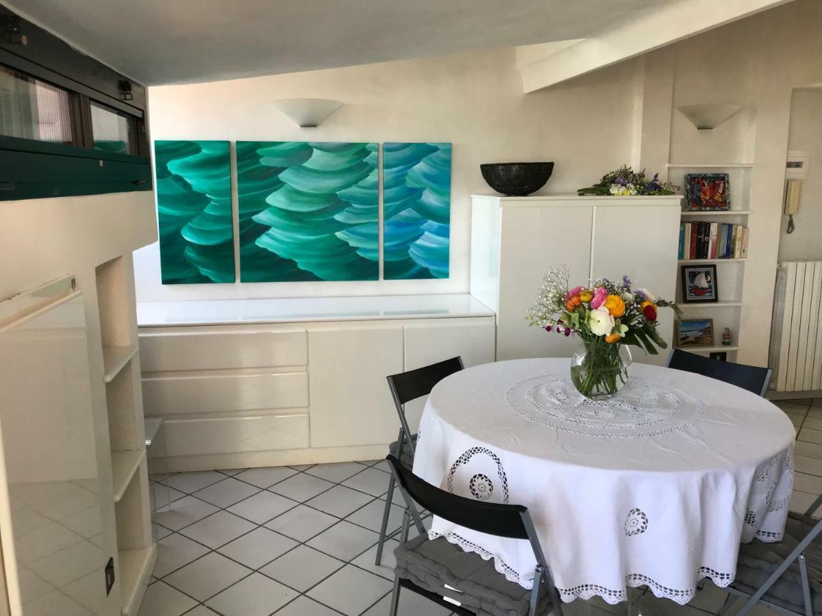 Apartament Mansarda Luminosa In Centro Sul Mare - Attic By Sea San Remo Zewnętrze zdjęcie