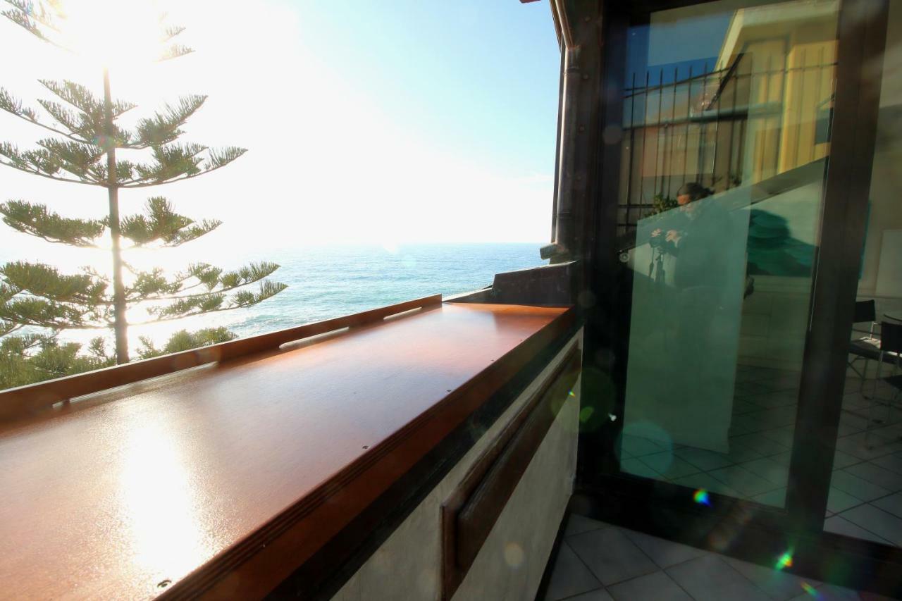 Apartament Mansarda Luminosa In Centro Sul Mare - Attic By Sea San Remo Zewnętrze zdjęcie
